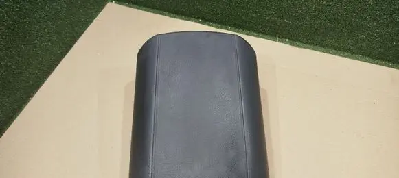 Porsche Cayenne (92A) Armrest 