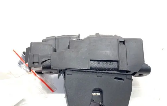 Peugeot 308 SW Tailgate exterior lock 9804762080