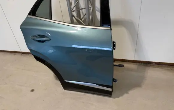 KIA Sportage Rear door 