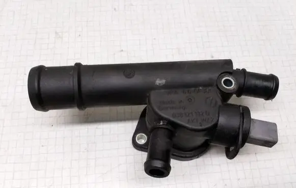 Thermostat/thermostat housing