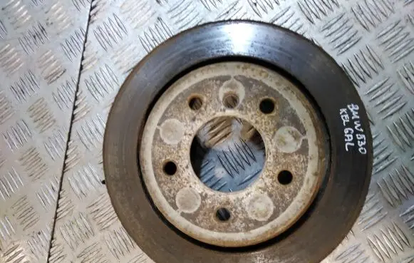BMW 5 E39 Rear brake disc