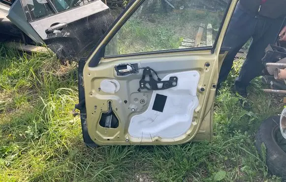Citroen C4 I Picasso Front door