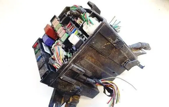 Toyota Yaris Fuse box set 7178r0a2