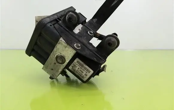 Ford Focus ABS Pump 3M512C405HB