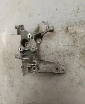 Citroen DS5 Generator/alternator bracket 9674030280 C4003746SE