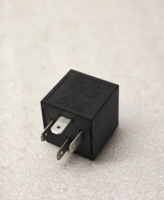 Volkswagen PASSAT B5 Other relay 191955529 72HV002 72HVU02