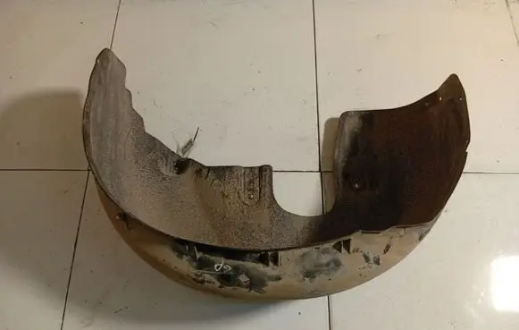 Volvo V70 Rear arch fender liner splash guards 8650274