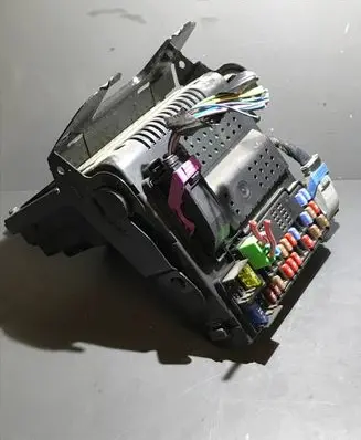 Volvo V70 Fuse module 30728356 12216069