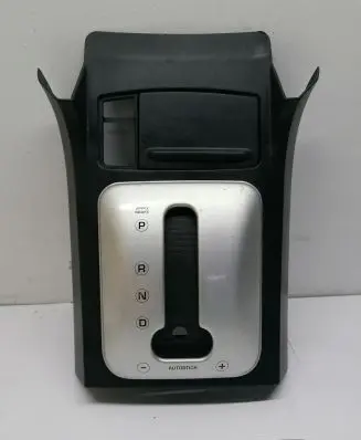 Chrysler Pacifica Gear shifter surround trim plastic 0UD82TRMAA