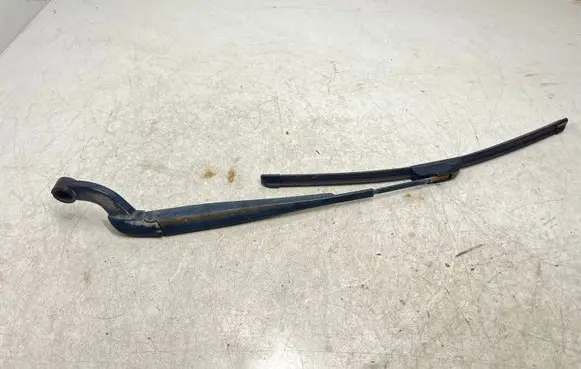 Land Rover Range Rover Sport L320 Front wiper blade arm 6H323405BB