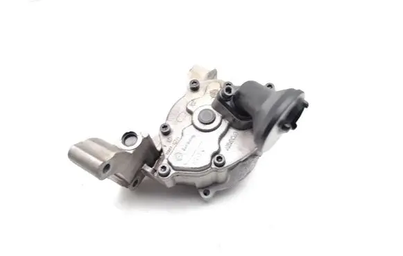 Audi A3 S3 8P Oil pump 03C115121J 03C115251M