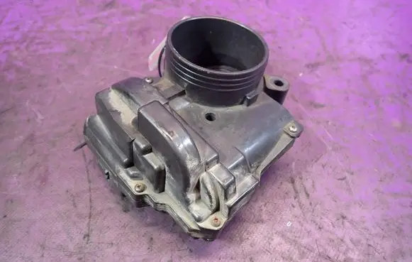 Peugeot 207 CC Throttle body valve 