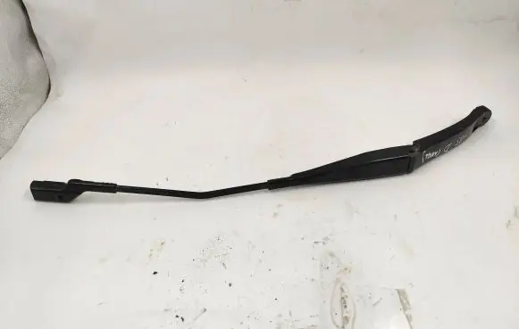Alfa Romeo Giulietta Front wiper blade arm 50509403