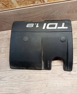 Volkswagen PASSAT B5.5 Engine cover (trim) 028103935B 012616A2 F20BB10