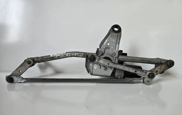 Volkswagen PASSAT B7 Front wiper linkage A5361794 3AB955023