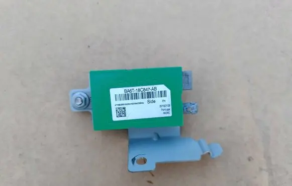Ford Fiesta Aerial antenna amplifier BA6T18C847AB 20160106