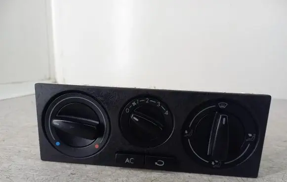 Volkswagen Golf IV Climate control/heater control trim 1J0820045F