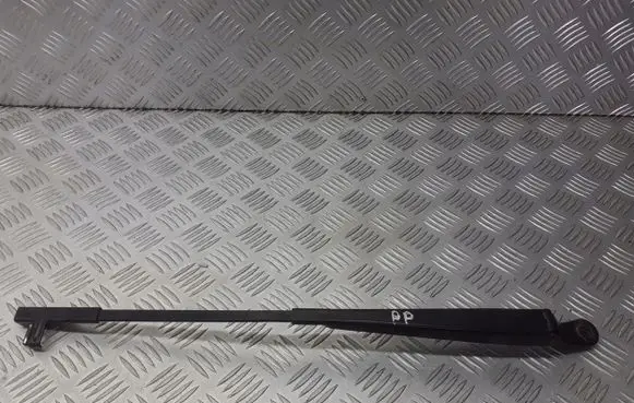 Renault Modus Front wiper blade arm 8200360824