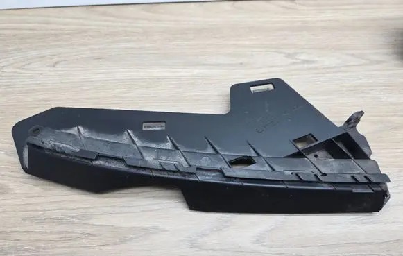 Volvo V70 Front bumper mounting bracket 30796388