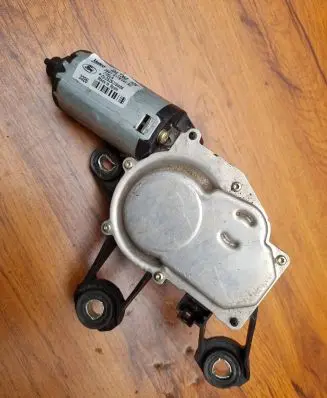Ford Fiesta Rear window wiper motor 2S61A17K441AC 252975406 404736C
