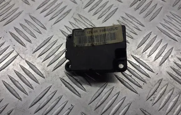 Renault Scenic II - Grand scenic II A/C air flow flap actuator/motor F665243L