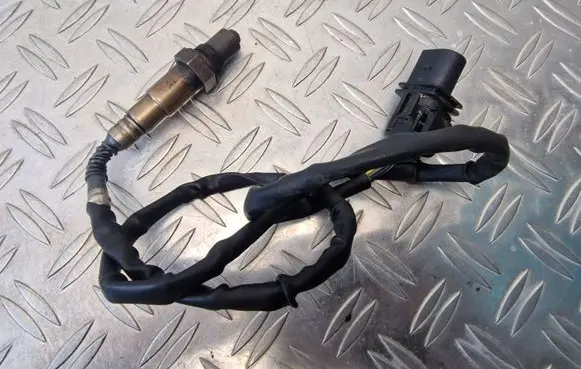 Volkswagen Transporter - Caravelle T5 Lambda probe sensor 03G906262G