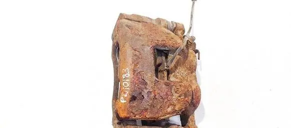 Front brake caliper