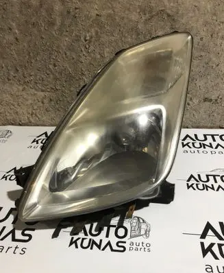 Toyota Prius (XW20) Headlight/headlamp