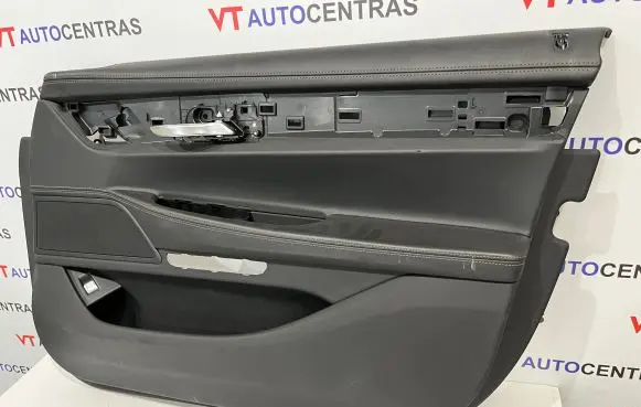 BMW 7 G11 G12 Front door card panel trim 105851305C
