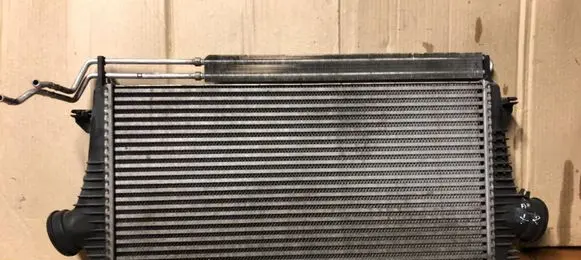 Opel Insignia A Intercooler radiator 13241751 13286331