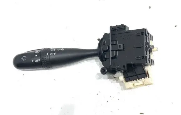 Suzuki Grand Vitara II Other switches/knobs/shifts 
