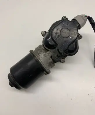 Subaru Forester SG Wiper motor 32243
