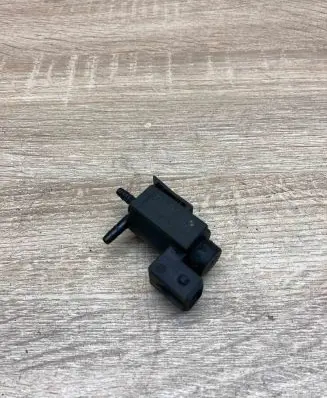 BMW 5 E60 E61 Turbo solenoid valve 1742712 72234100