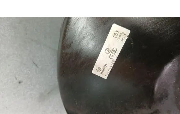 Seat Toledo II (1M) Brake booster 1J1614105J
