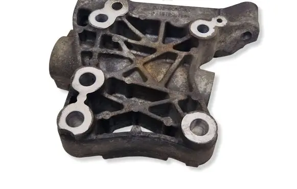 Land Rover Discovery Sport Engine mounting bracket GJ326030AA
