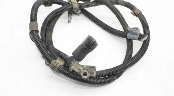 Mercedes-Benz E C207 W207 Positive cable (battery) A2044402654