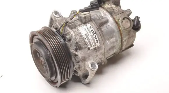 Volvo V60 Air conditioning (A/C) compressor (pump) 31469968