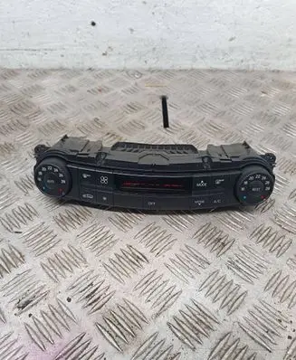 Mercedes-Benz E W211 Climate control unit 2118303090 00012508