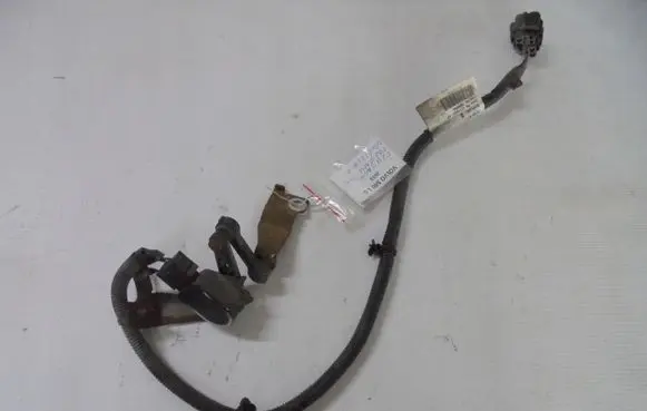 Volvo V40 Front height sensor lever v40d216d