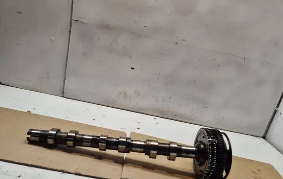 Mercedes-Benz CLS C219 Camshaft A2720510639