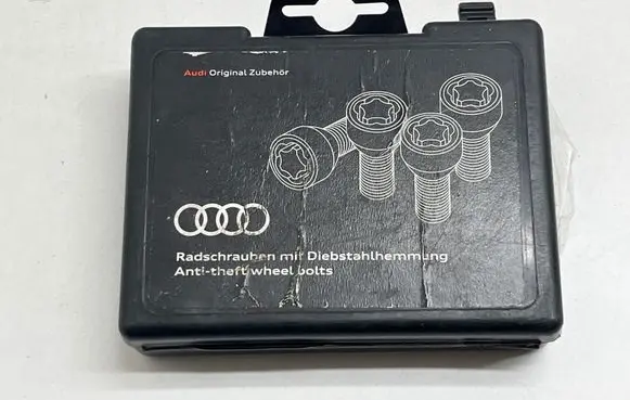 Audi Q5 SQ5 FY Anti-theft wheel nuts and lock