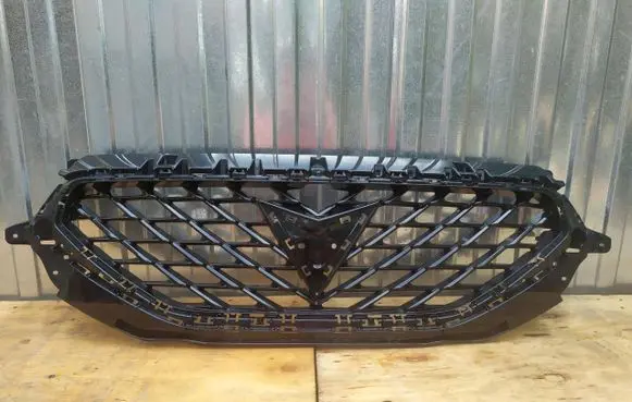 Cupra Formentor Front bumper upper radiator grill 5FF853651C