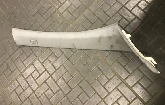 BMW 1 E81 E87 (A) pillar trim 51437058330