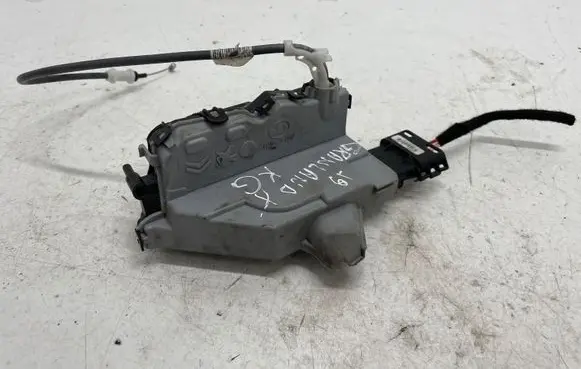 Opel Grandland X Rear door lock PSA146131