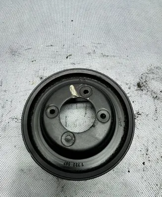 BMW 3 E36 Water pump pulley 1722567
