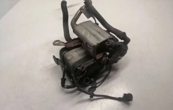 Volkswagen Touran I Auxiliary pre-heater (Webasto) 1K0815065T 9008372B 9007184G