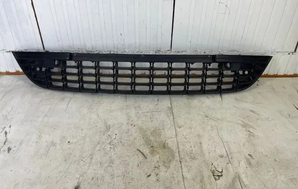Opel Astra J Front bumper lower grill 13294276