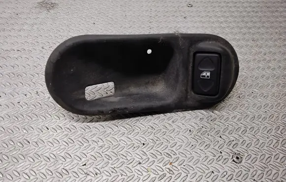 Land Rover Discovery Electric window control switch 03035106