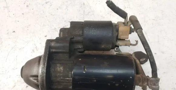 Volkswagen PASSAT B5.5 Starter motor 06B911023
