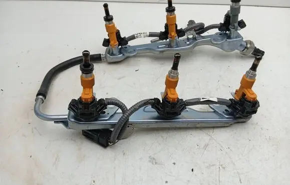 Lexus RX 450H Fuel injectors set 8945878020 8282148240